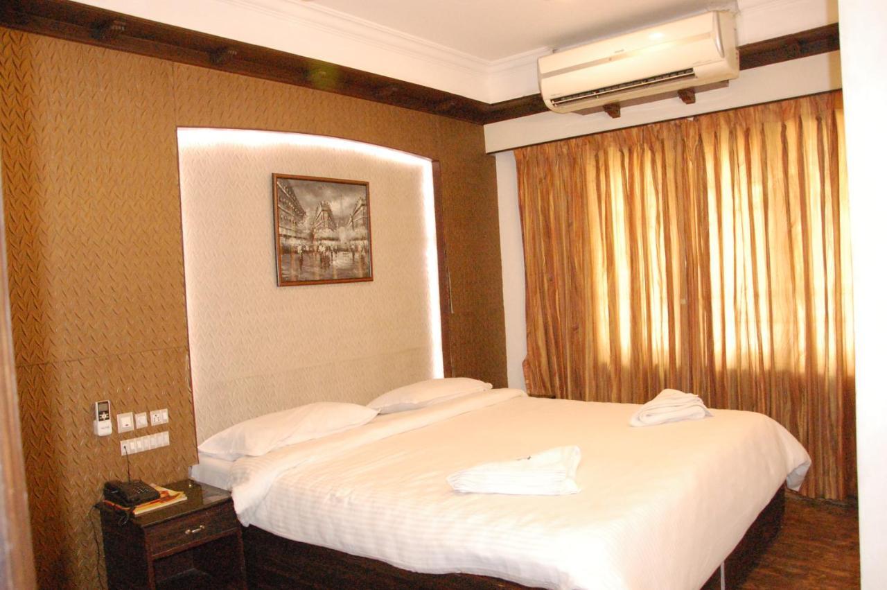 Hotel Blue Star Coimbatore Ngoại thất bức ảnh