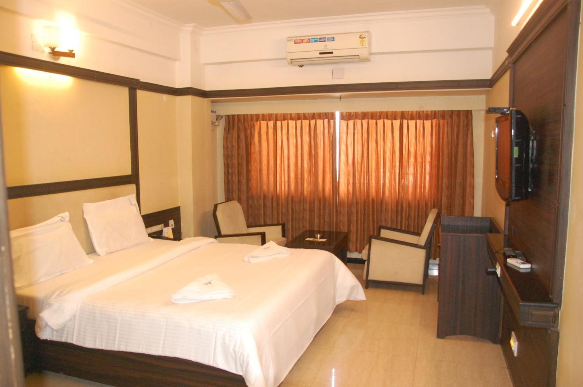 Hotel Blue Star Coimbatore Ngoại thất bức ảnh